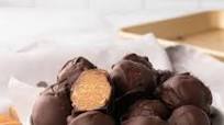 Almond Truffles (Vegan, Gluten-free) Almond Truffles (Vegan, Gluten-free)