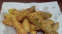 Fried Dill Pickle Spears Fried Dill Pickle Spears