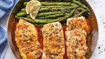 Garlic Butter Cod with Lemon Asparagus Skillet Garlic Butter Cod with Lemon Asparagus Skillet