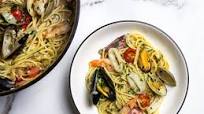 Spaghetti allo Scoglio (Spaghetti With Mixed Seafood) Recipe Spaghetti allo Scoglio (Spaghetti With Mixed Seafood) Recipe