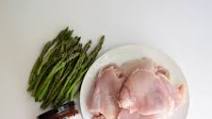 5 Ingredient Roasted Chicken Thighs with Veggies 5 Ingredient Roasted Chicken Thighs with Veggies