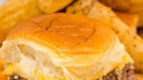 Cheeseburger Sliders with Hawaiian Rolls Cheeseburger Sliders with Hawaiian Rolls