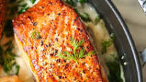 Salmon with Garlic Cream Sauce Salmon with Garlic Cream Sauce