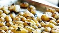 Roasted Parsley and Garlic Fingerling Potatoes Roasted Parsley and Garlic Fingerling Potatoes