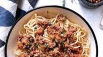 Greek Spaghetti With Meat Sauce - Makaronia me Kima Greek Spaghetti With Meat Sauce - Makaronia me Kima