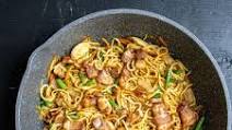 How to Make Pancit Canton (Easy Recipe) How to Make Pancit Canton (Easy Recipe)