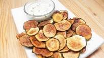 Low-Carb Zucchini Chips Low-Carb Zucchini Chips