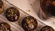 Pistachio Chocolate Marbled Cupcakes Pistachio Chocolate Marbled Cupcakes