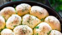 Cheddar Beef Skillet Pull Apart Bread Cheddar Beef Skillet Pull Apart Bread