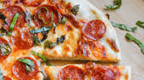 Easy Cast Iron Pan Pizzas with Perfect Crust Easy Cast Iron Pan Pizzas with Perfect Crust