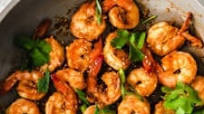 How to Cook Shrimp on the Stove How to Cook Shrimp on the Stove