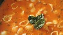 Tomato soup with pasta and basil Tomato soup with pasta and basil