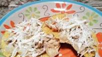 Tostadas de ensalada de pollo Tostadas de ensalada de pollo