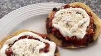 Tostadas de Tinga de pollo Tostadas de Tinga de pollo