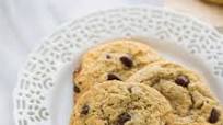 Almond Flour Chocolate Chip Cookies {Grain-Free} Almond Flour Chocolate Chip Cookies {Grain-Free}