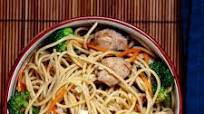 Chicken Chow Mein with Vegetables Chicken Chow Mein with Vegetables