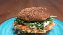 Fresh Salmon Burgers with Lemon-Yogurt Sauce Fresh Salmon Burgers with Lemon-Yogurt Sauce