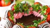 Chocolate Covered Strawberry Cheesecake Chocolate Covered Strawberry Cheesecake