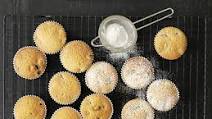 Queen cakes Queen cakes