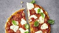 Vegetarische Pfannenpizza mit Mozzarella Vegetarische Pfannenpizza mit Mozzarella