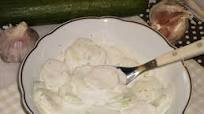 Mizeria tzatziki Mizeria tzatziki