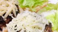 Pizza-Stuffed Burgers Pizza-Stuffed Burgers