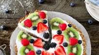Healthy Fruit Pizza w/ Fresh Coconut Whipped Cream Healthy Fruit Pizza w/ Fresh Coconut Whipped Cream