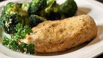 Juicy Baked Chicken Breast with Garlic and Parmesan Juicy Baked Chicken Breast with Garlic and Parmesan