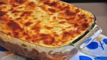 Greek Pastitsio Recipe – Layered Pasta with Ground Beef and Cheese Sauce Greek Pastitsio Recipe – Layered Pasta with Ground Beef and Cheese Sauce