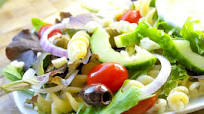 Easy Greek Salad Recipe with a Creamy Yogurt Dressing Easy Greek Salad Recipe with a Creamy Yogurt Dressing
