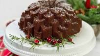 Chocolate Bundt Cake: Deliciously Simple Christmas Cake Chocolate Bundt Cake: Deliciously Simple Christmas Cake