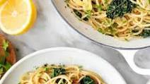 Easy Weeknight Dinners: Spaghetti Aglio e Olio Easy Weeknight Dinners: Spaghetti Aglio e Olio