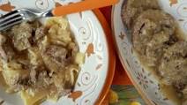 Maltagliati pasta with braised veal and onions (aggrassatu) Maltagliati pasta with braised veal and onions (aggrassatu)