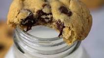Soft and Chewy Air Fryer Chocolate Chip Cookies Soft and Chewy Air Fryer Chocolate Chip Cookies