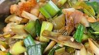 Stir-fry Chinese Leeks with Roasted Pork Stir-fry Chinese Leeks with Roasted Pork