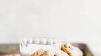 Mrs. Fields Oatmeal Chocolate Chip Cookies Mrs. Fields Oatmeal Chocolate Chip Cookies