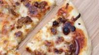 Italian Sausage and Pepper Pizza Italian Sausage and Pepper Pizza
