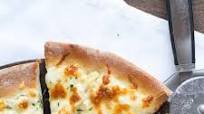 Chicken Alfredo Pizza Chicken Alfredo Pizza