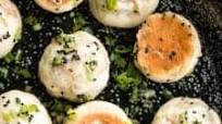 Crispy Bottom Shanghai Pan-Fried Pork Buns Crispy Bottom Shanghai Pan-Fried Pork Buns