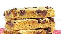 Blonde Brownies- the best chocolate chip cookie brownie! Blonde Brownies- the best chocolate chip cookie brownie!