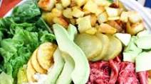 BBQ Chicken Salad Bowl (Paleo & AIP) BBQ Chicken Salad Bowl (Paleo & AIP)