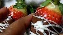 Infused Chocolate Covered Strawberries Infused Chocolate Covered Strawberries