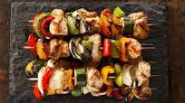 Juicy Chicken Skewers with Tzatziki Juicy Chicken Skewers with Tzatziki