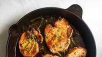 Easy Garlic and Herb Skillet Pork Chops Easy Garlic and Herb Skillet Pork Chops