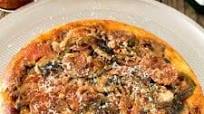 Upside-Down Deep-Dish Skillet Pizza Upside-Down Deep-Dish Skillet Pizza