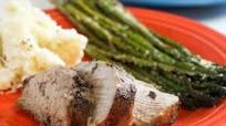Pork Tenderloin w/ Roasted Asparagus & Mashed Potatoes Pork Tenderloin w/ Roasted Asparagus & Mashed Potatoes