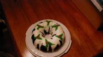 Easy Christmas Holly Bundt Cake Easy Christmas Holly Bundt Cake