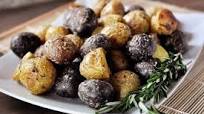 Salt Crusted Potatoes with Fresh Rosemary Salt Crusted Potatoes with Fresh Rosemary