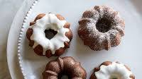 Mini Classic Chocolate Bundt Cakes Mini Classic Chocolate Bundt Cakes