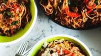 Spaghetti with Sausage and Peppers Spaghetti with Sausage and Peppers